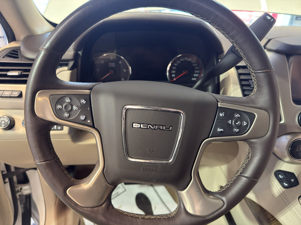 Used 2016 GMC Yukon XL Denali w/ Open Road Package AWD/4WD image 18