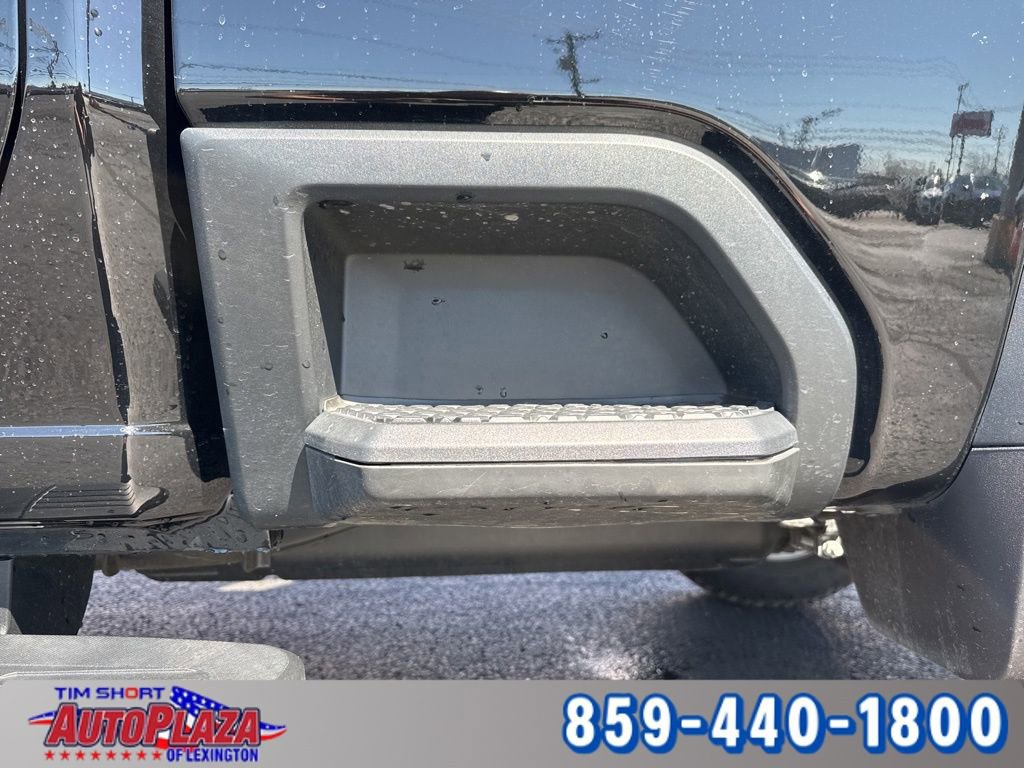 Used 2025 Chevrolet Silverado 2500 Custom w/ Custom Value Package image 13