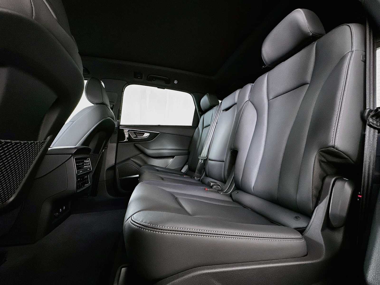 New 2026 Audi Q7 2.0T Premium Plus AWD/4WD image 23