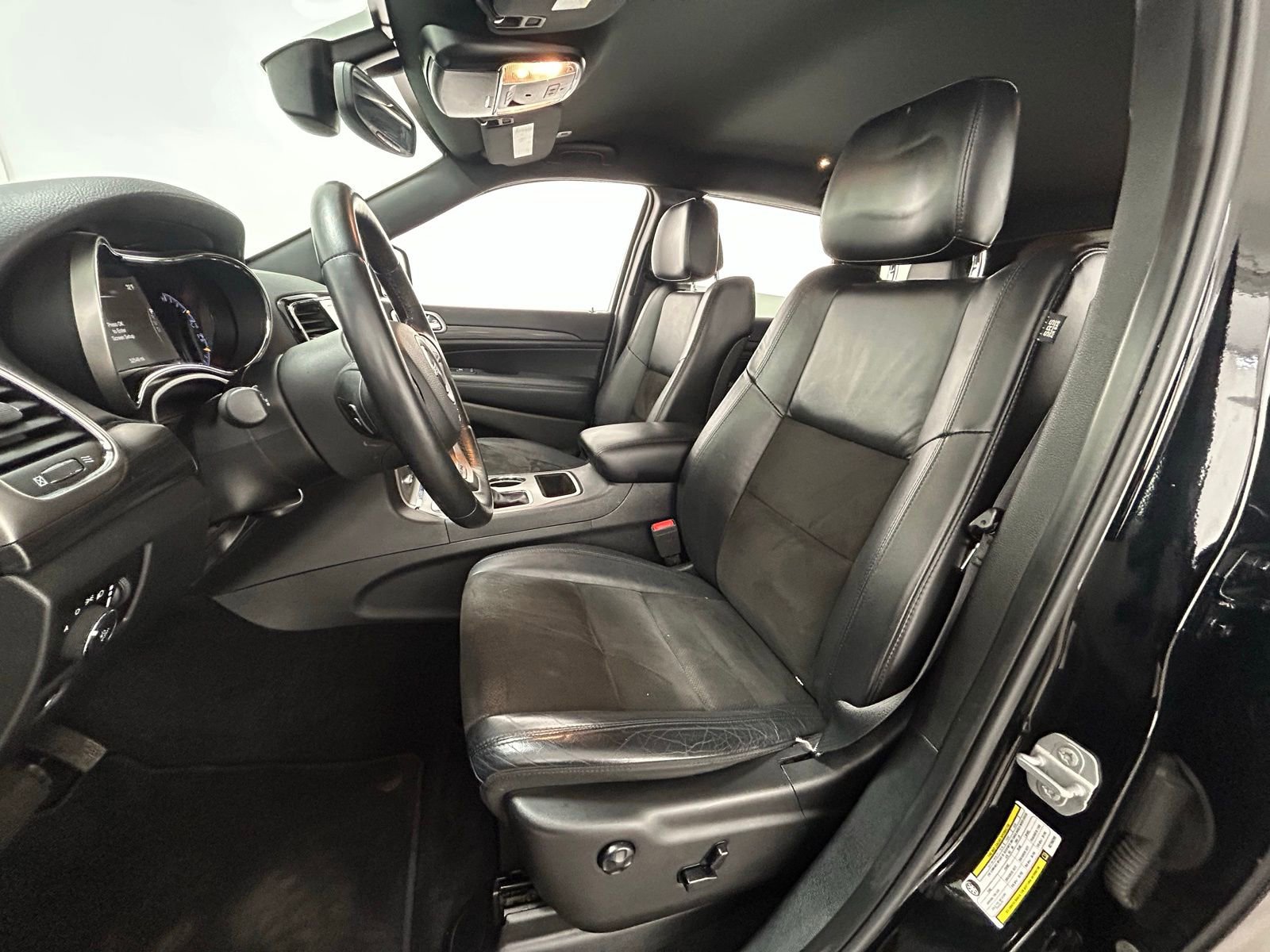 Used 2019 Jeep Grand Cherokee Altitude image 28