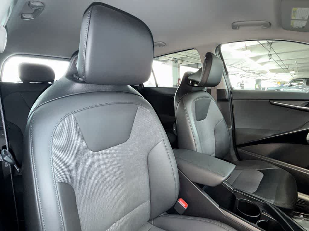Used 2025 Kia Niro Wind FWD image 27
