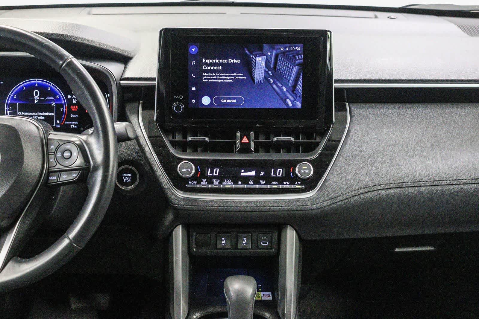 Used 2023 Toyota Corolla Cross XLE w/ Convenience Package FWD image 16