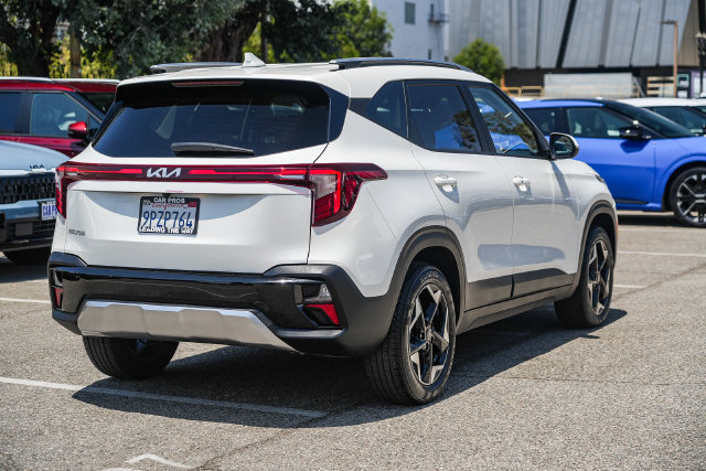 Used 2025 Kia Seltos S FWD image 9
