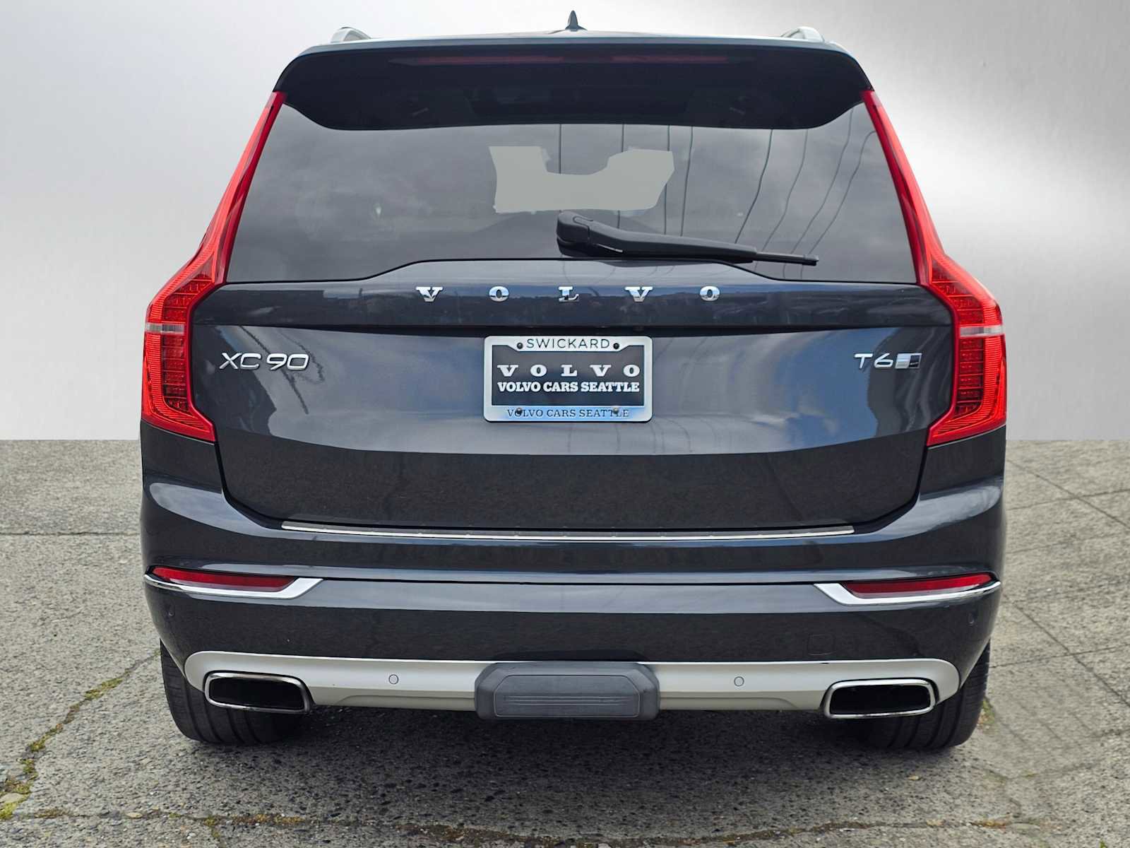 Used 2017 Volvo XC90 T6 Inscription w/ Vision Package AWD/4WD image 4