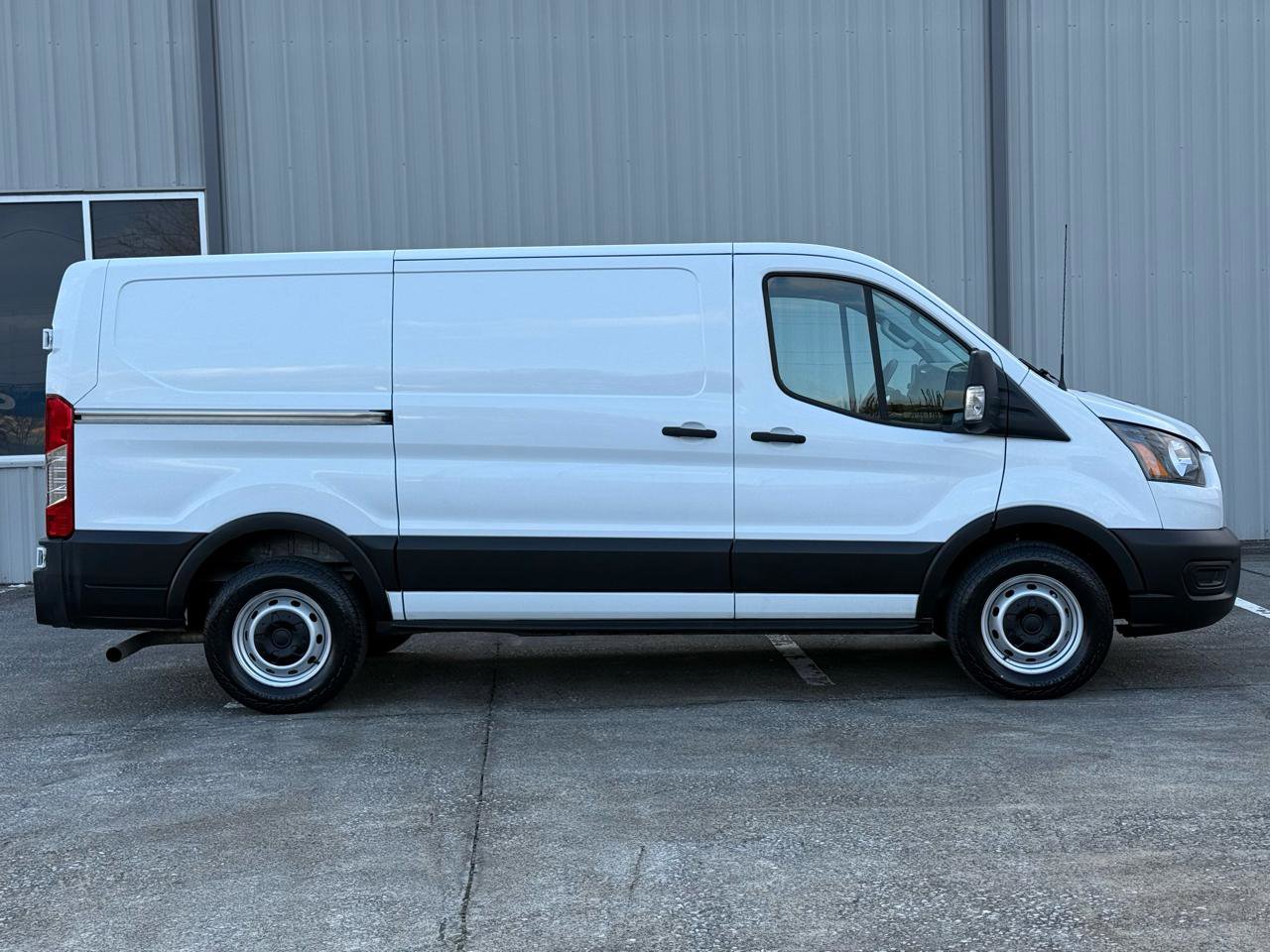 Used 2021 Ford Transit 150 Low Roof image 4