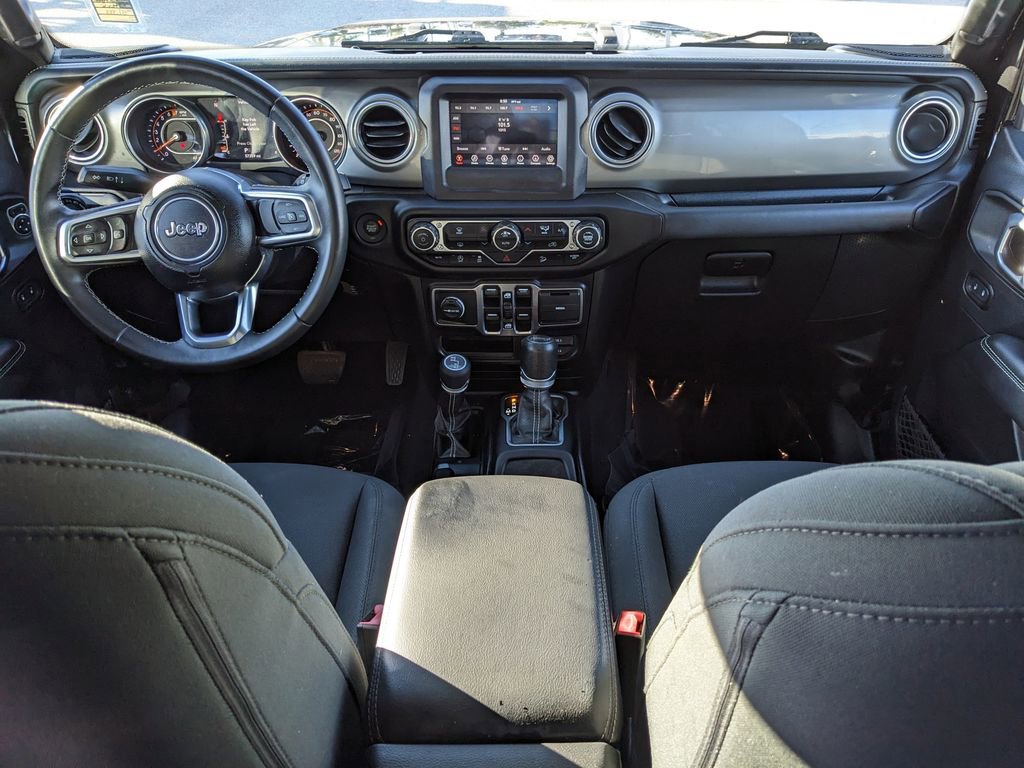 Used 2018 Jeep Wrangler Unlimited Sahara image 12