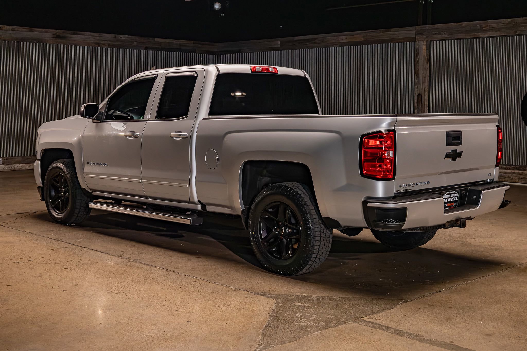 Used 2018 Chevrolet Silverado 1500 LT w/ All Star Edition AWD/4WD image 6