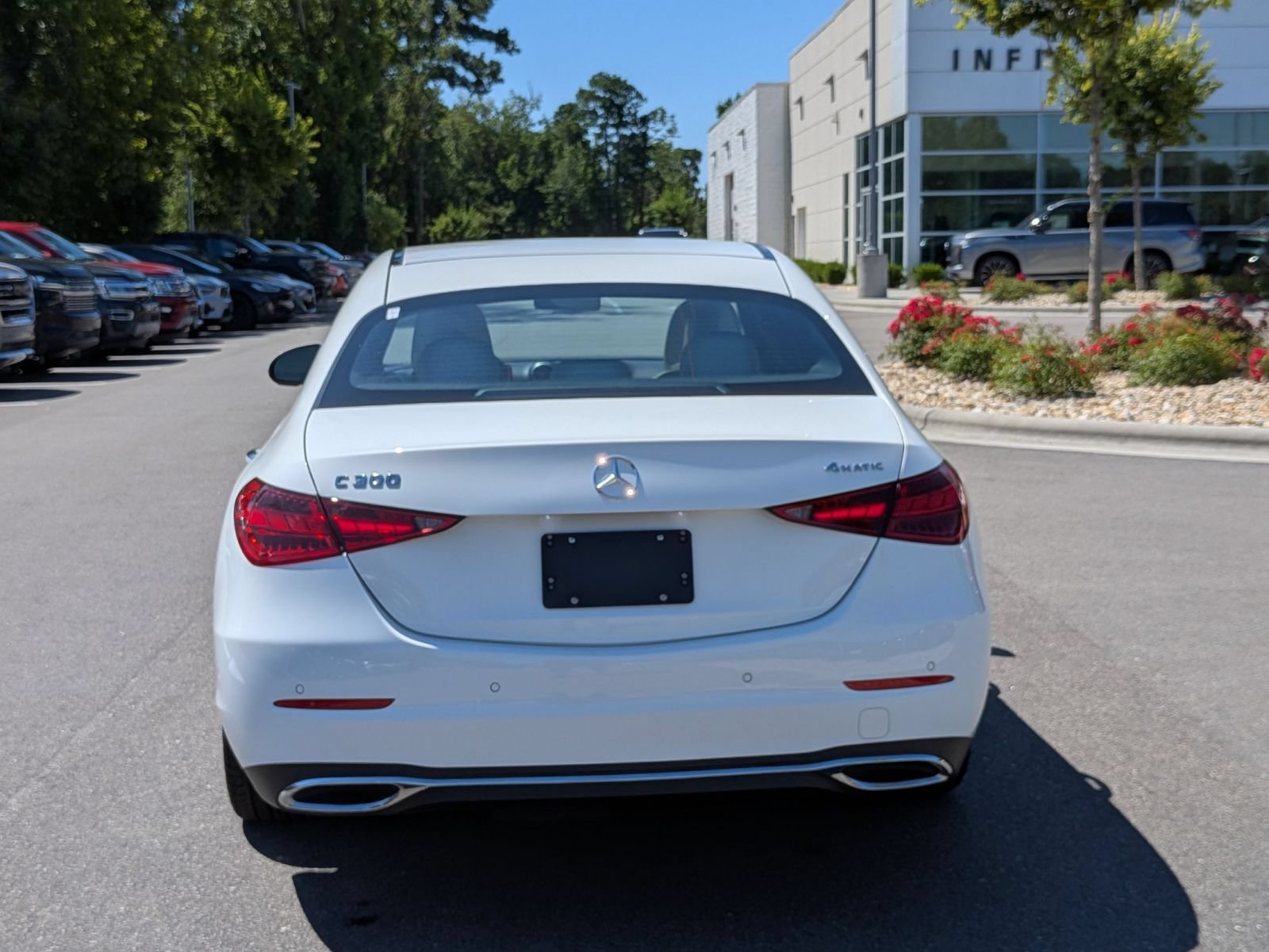 Used 2023 Mercedes-Benz C 300 4MATIC Sedan image 4