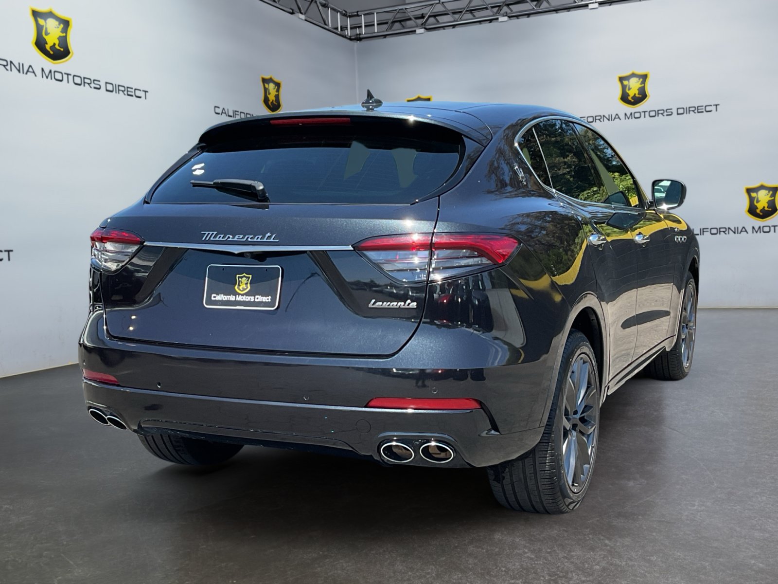 Used 2024 Maserati Levante GT Ultima AWD/4WD image 5