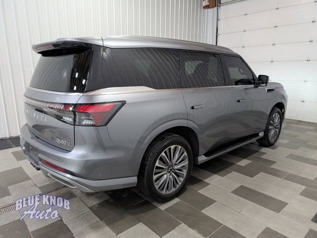 Used 2025 INFINITI QX80 Sensory image 4