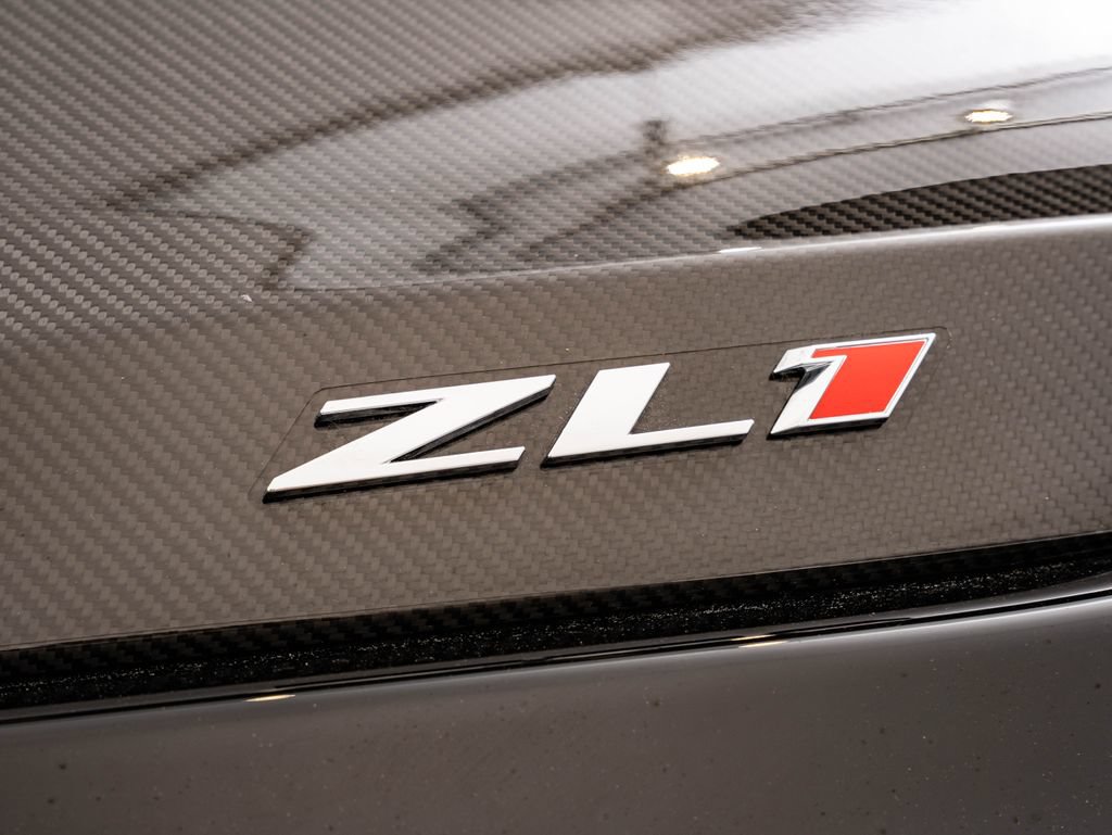 Used 2021 Chevrolet Camaro ZL1 RWD image 16
