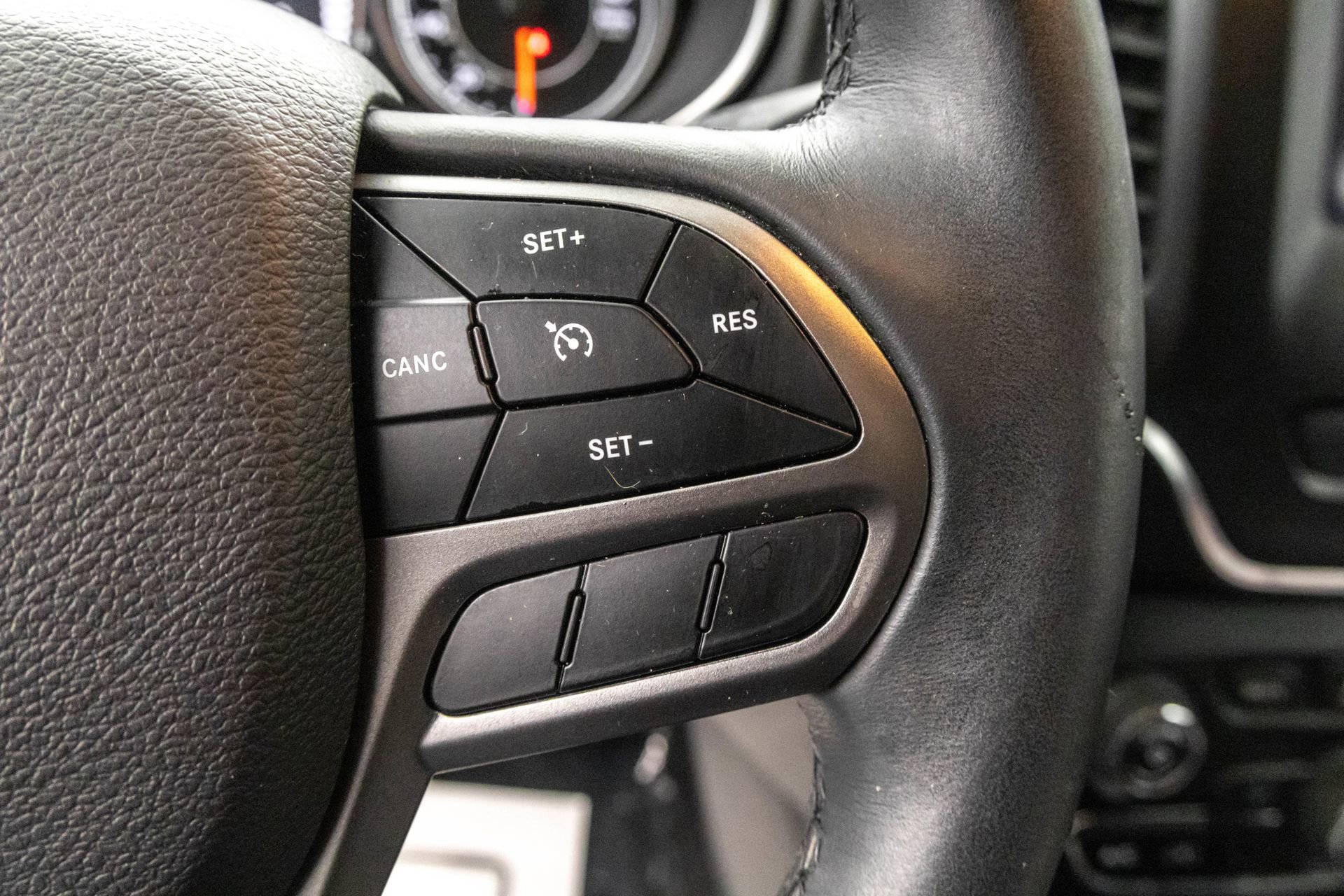 Used 2019 Jeep Cherokee Latitude Plus image 22