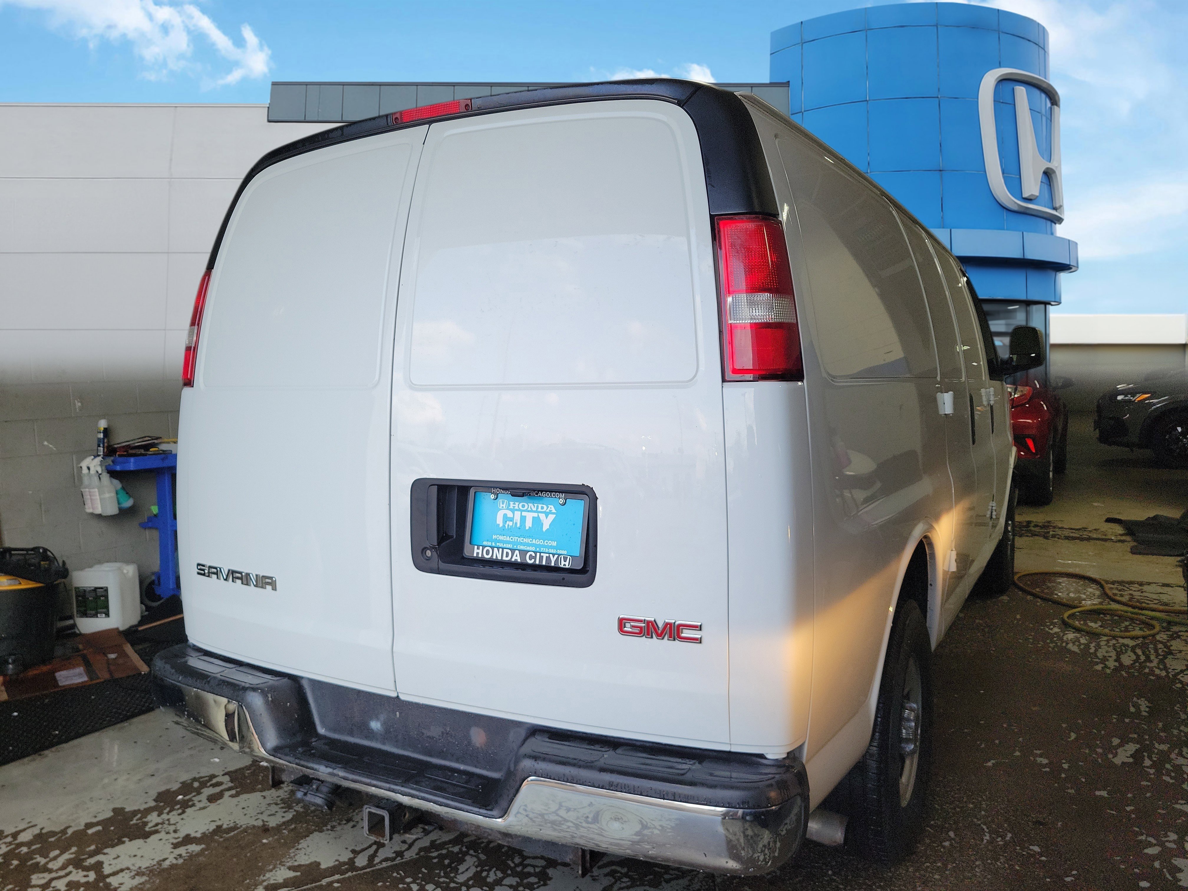 Used 2017 GMC Savana 2500 image 5