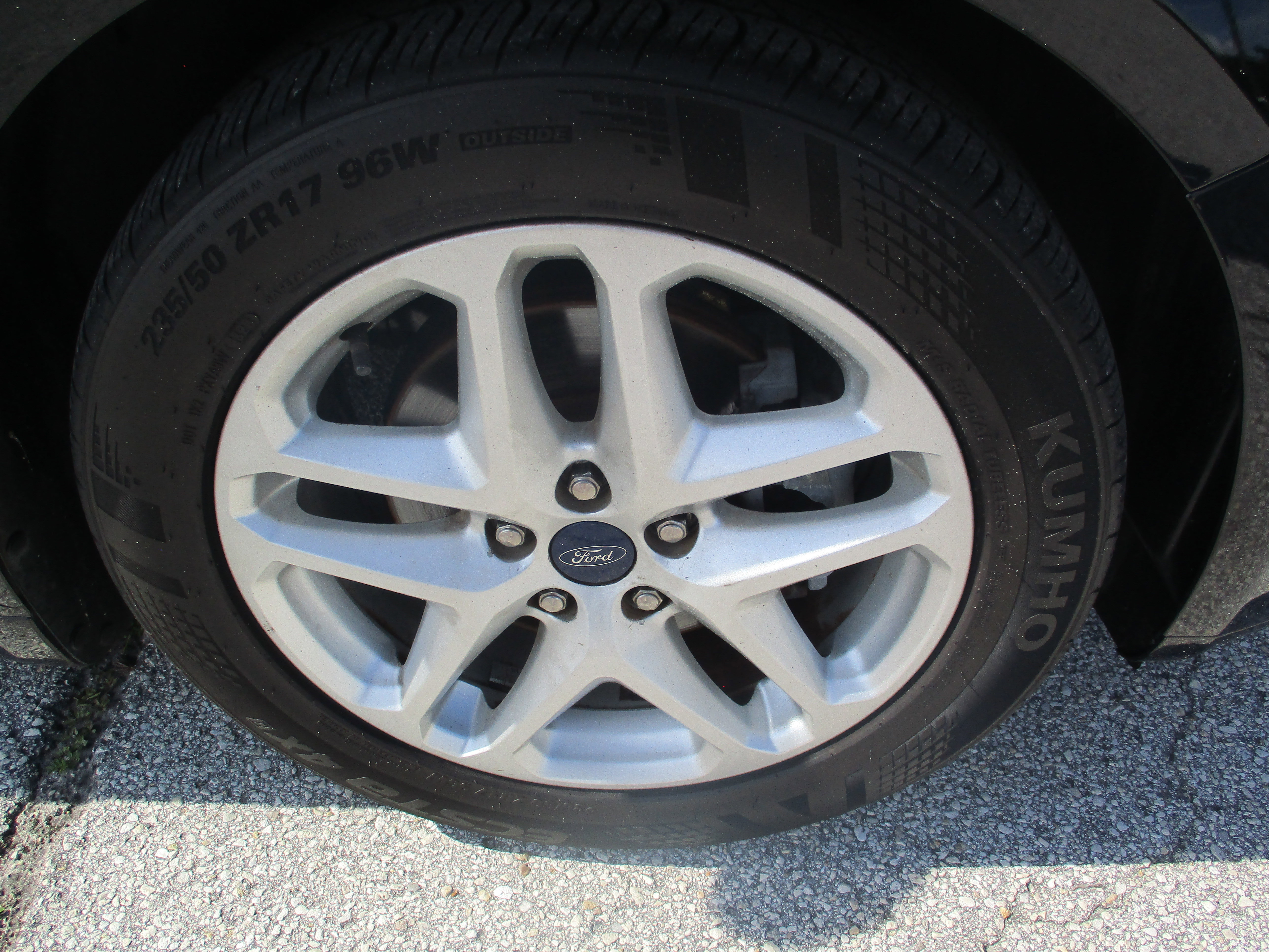 Used 2016 Ford Fusion SE FWD image 9