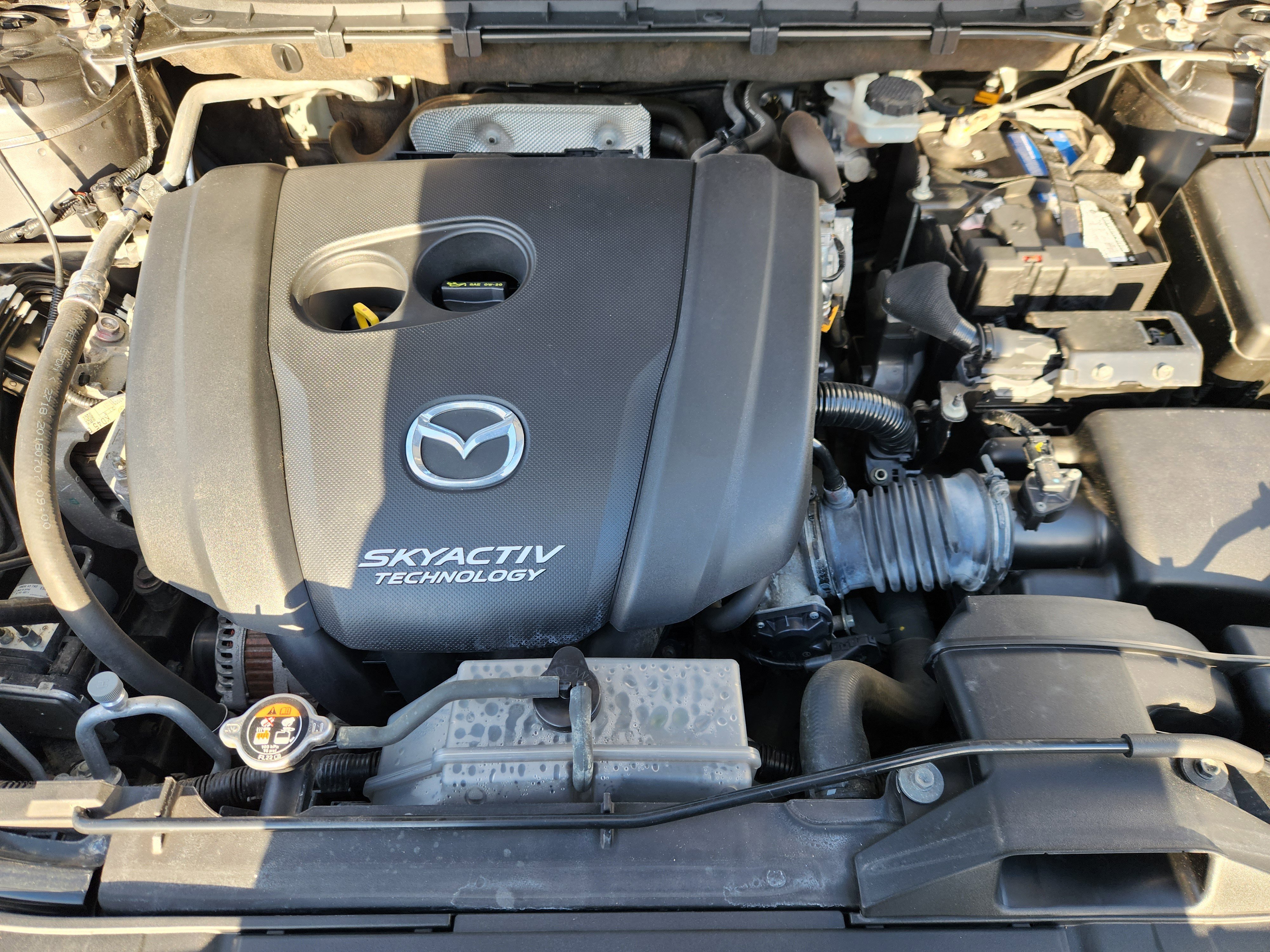 Used 2019 MAZDA CX-5 Touring image 17