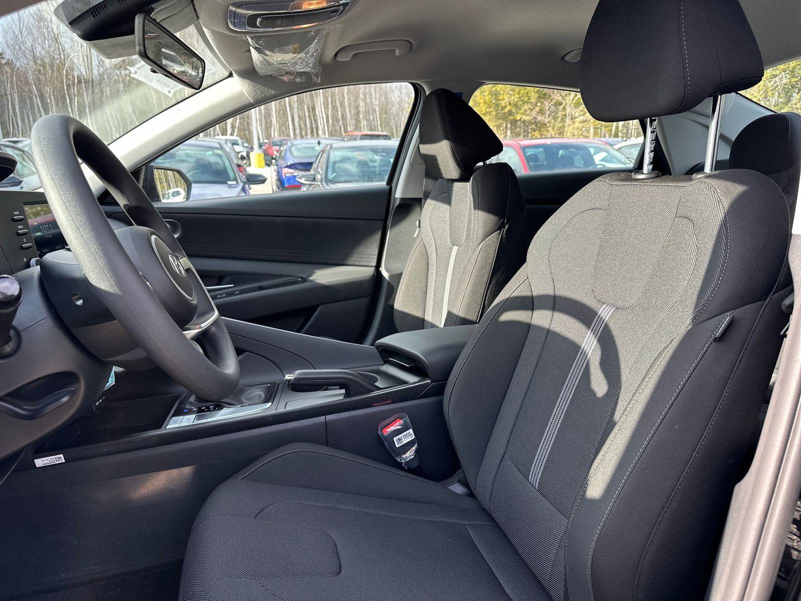 New 2026 Hyundai Elantra SE image 7