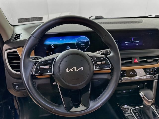 Used 2025 Kia Seltos EX w/ EX Sunroof Package FWD image 12