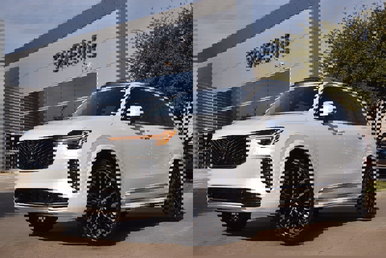 Used 2025 Volvo XC90 B6 Plus