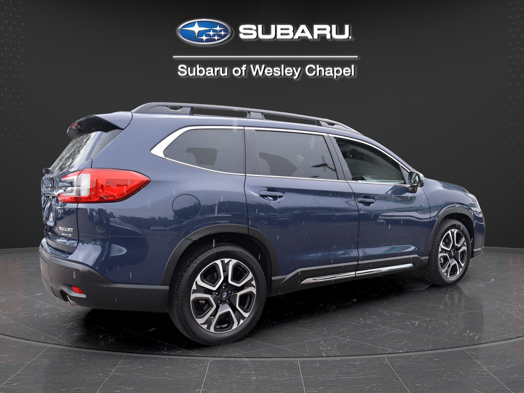 Used 2023 Subaru Ascent Limited w/ Technology Package AWD/4WD image 7