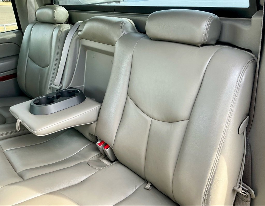 Used 2005 Chevrolet Avalanche Z66 w/ Sun And Sound Package image 29