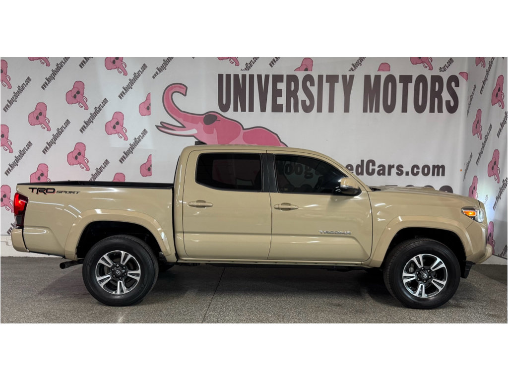 Used 2019 Toyota Tacoma TRD Sport image 9