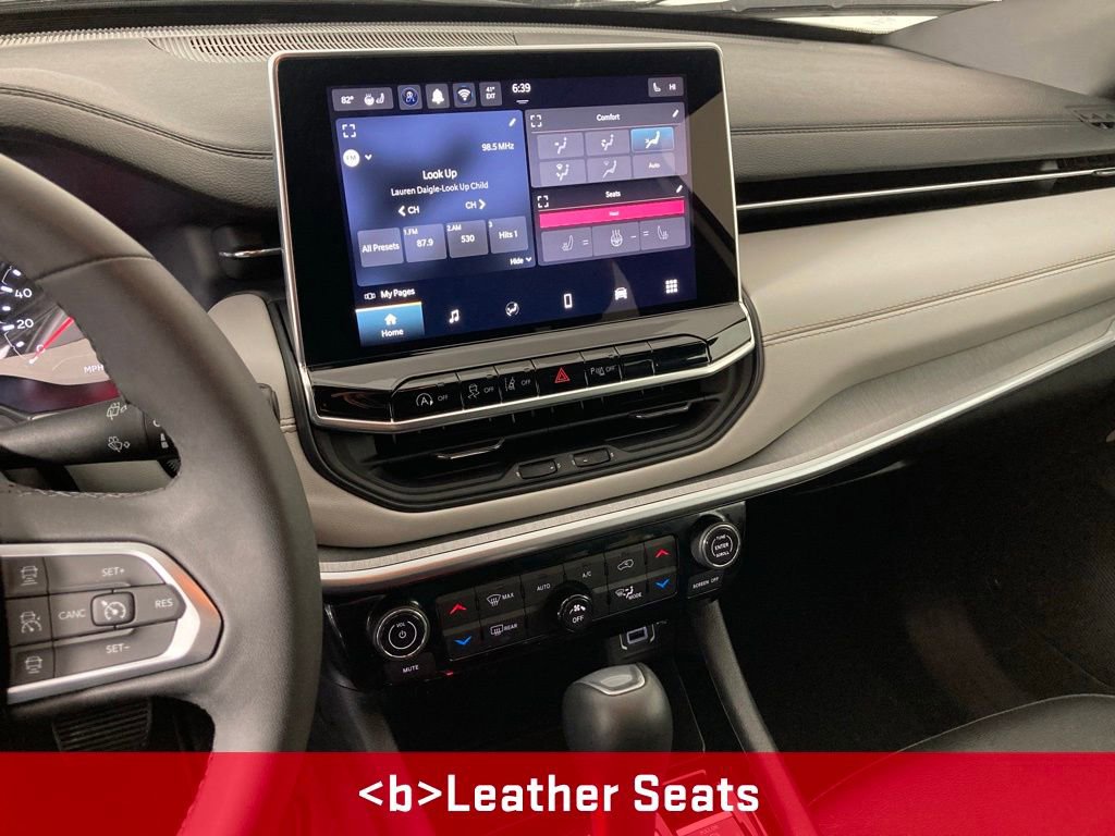 Used 2025 Jeep Compass Limited image 2