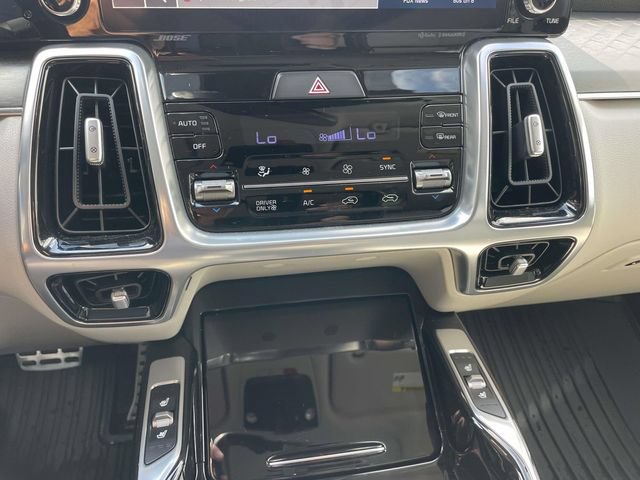 Used 2023 Kia Sorento SX Prestige w/ Panoramic Sunroof Package AWD/4WD image 28