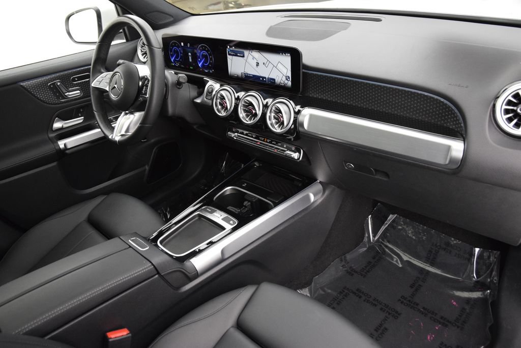 Certified 2024 Mercedes-Benz EQB 300 4MATIC image 15