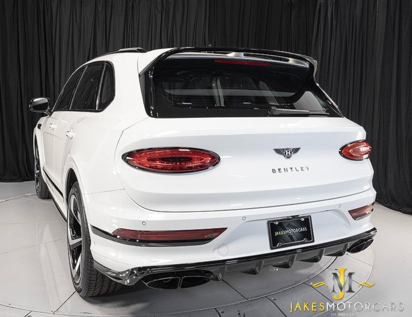 Used 2022 Bentley Bentayga AWD/4WD image 8