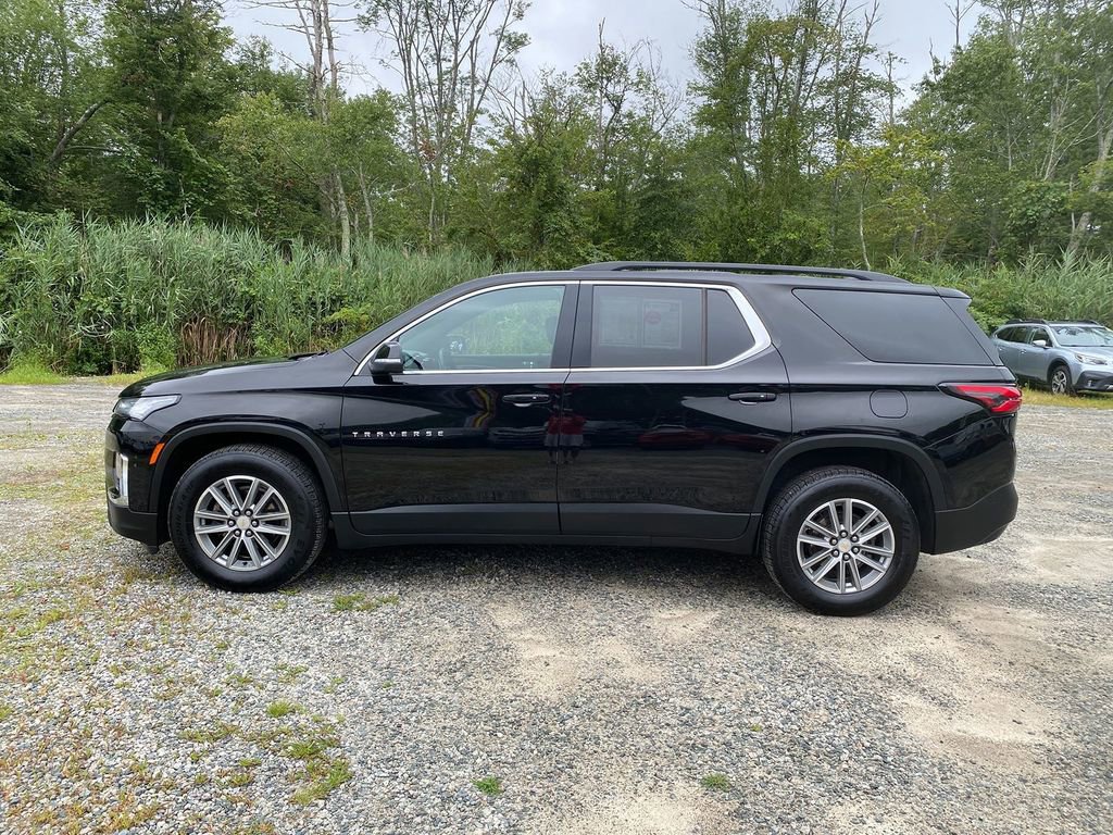 Used 2023 Chevrolet Traverse LT image 9