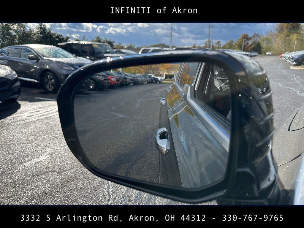 Used 2024 Kia Telluride SX image 3