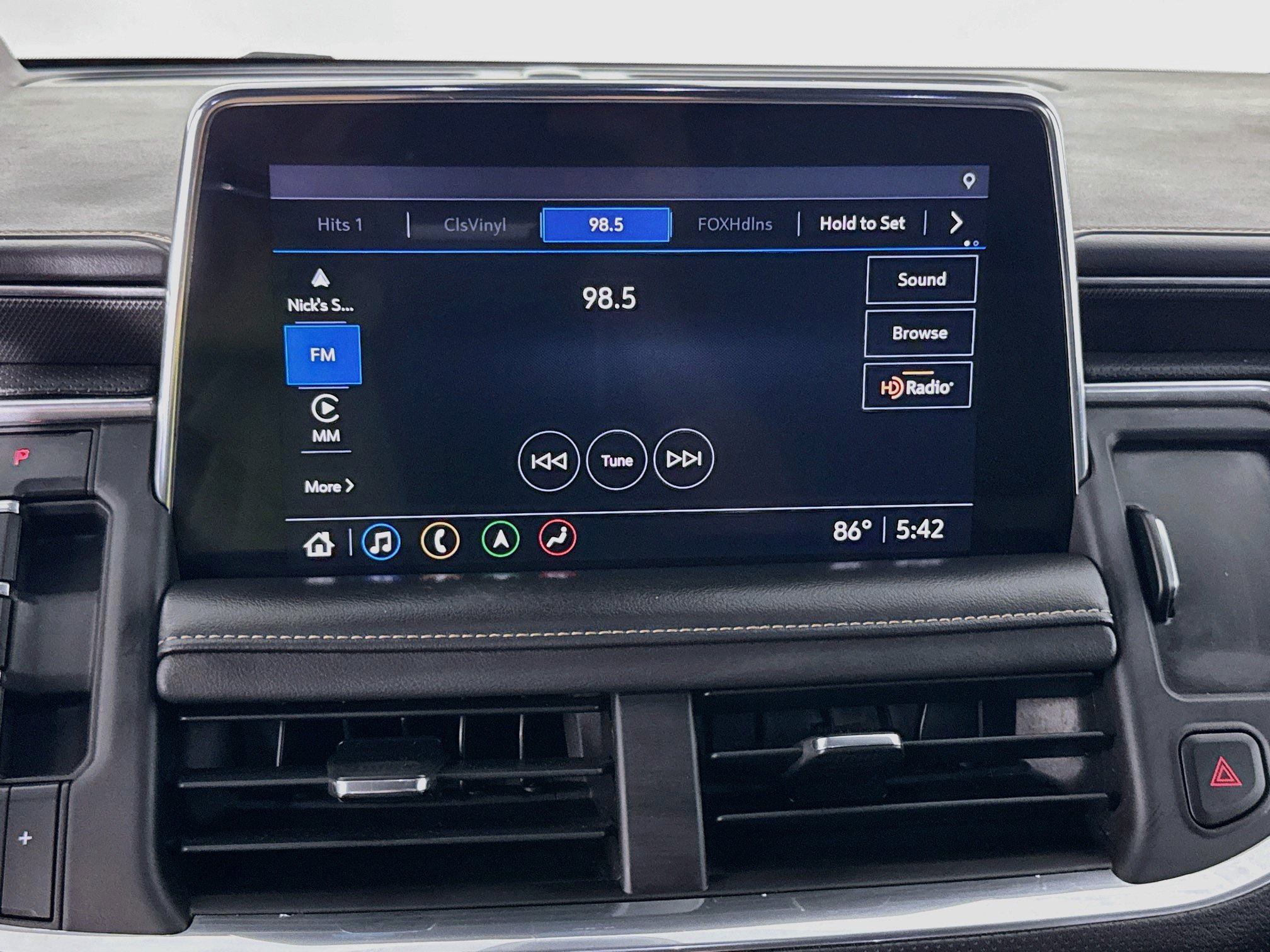 Used 2021 GMC Yukon AT4 w/ Rear Media and Nav Package AWD/4WD image 16