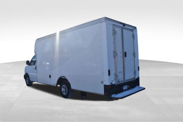 Used 2020 Chevrolet Express 3500 w/ Power Convenience Package image 6