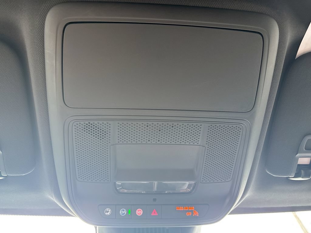 Used 2026 Chevrolet Equinox LT AWD/4WD image 24
