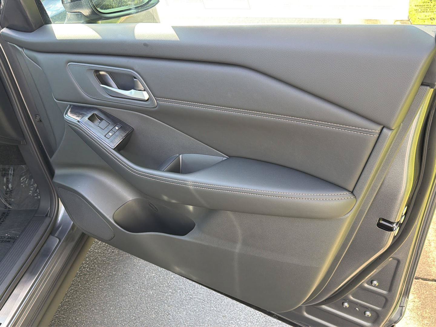 New 2026 Nissan Rogue Dark Armor FWD image 13