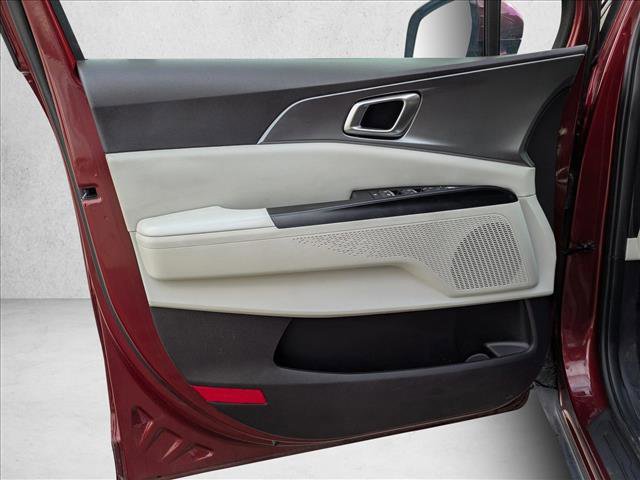 Used 2024 Kia Carnival LX image 12