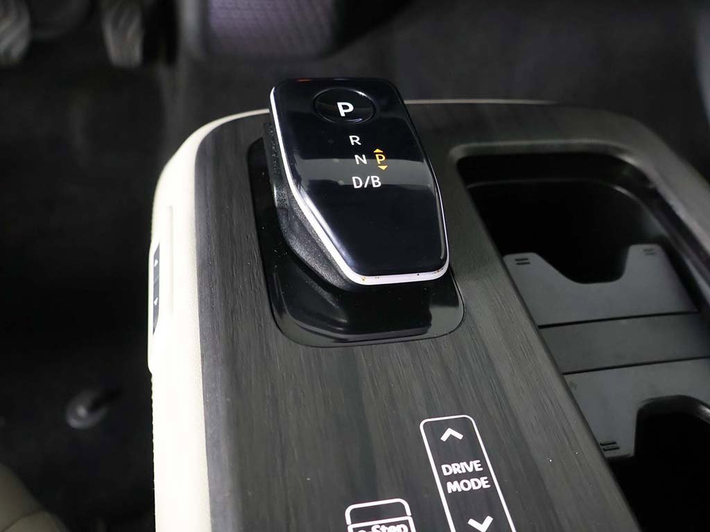 Used 2023 Nissan Ariya ENGAGE image 48