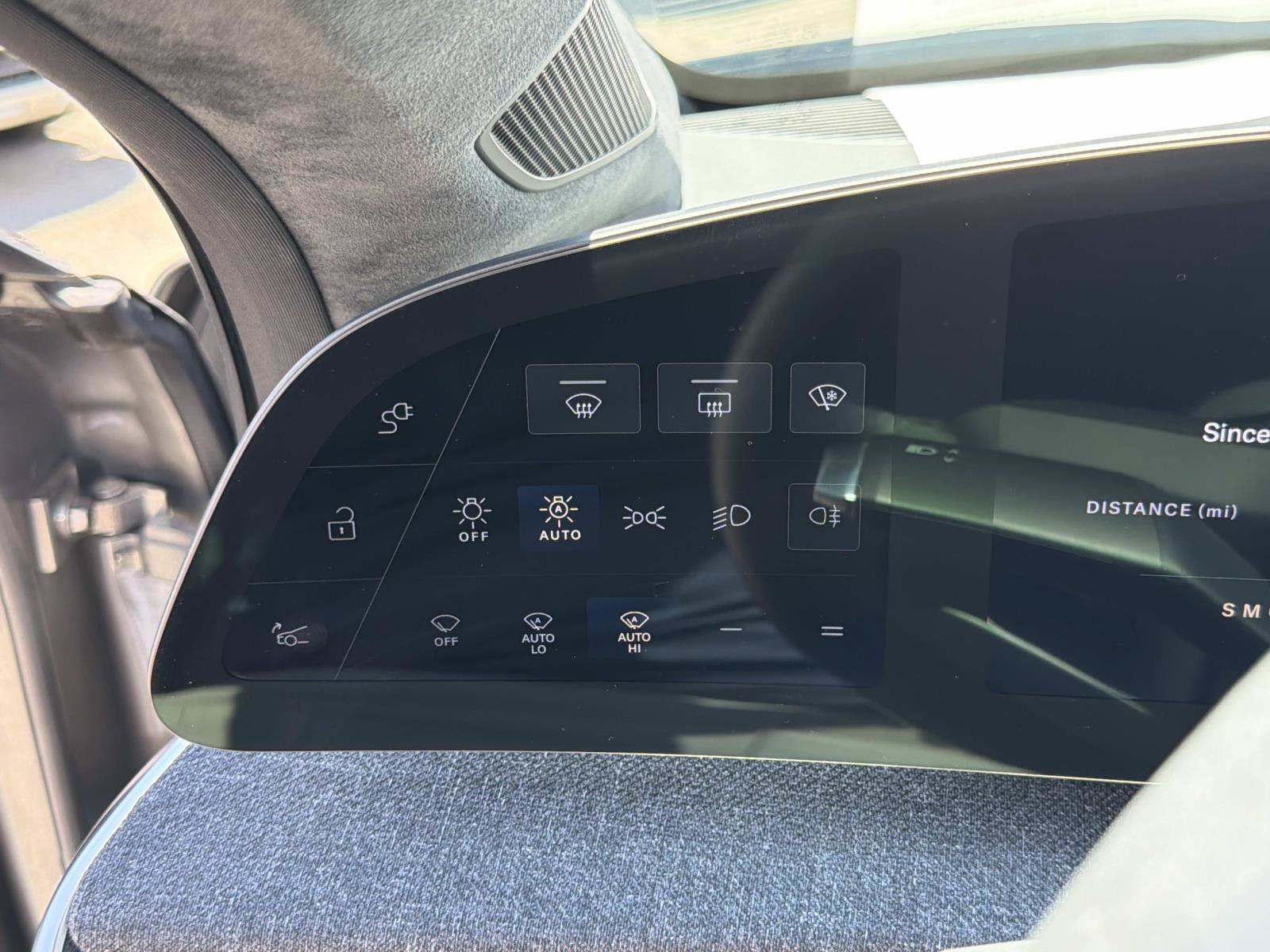 Used 2024 Lucid Air Touring AWD/4WD image 23
