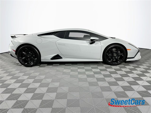 Used 2023 Lamborghini Huracan Tecnica image 8