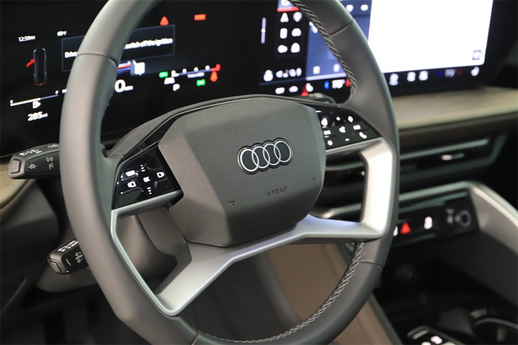New 2025 Audi Q5 Premium image 16