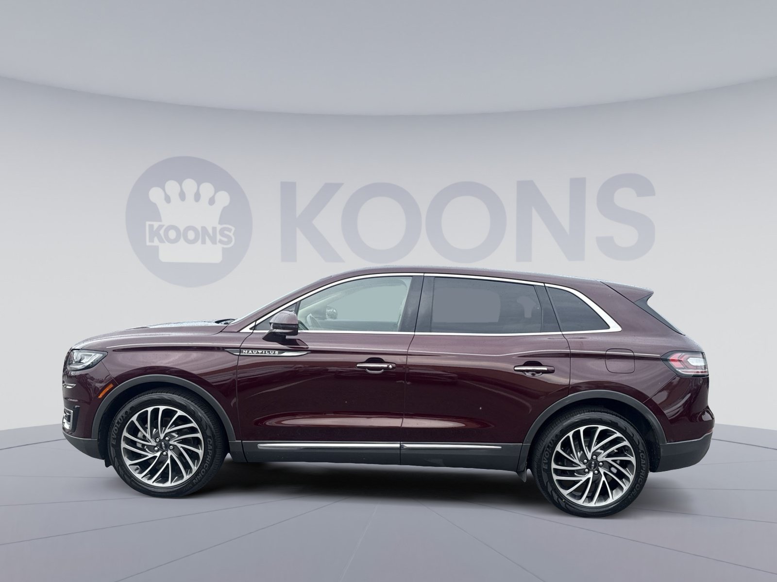 Used 2019 Lincoln Nautilus Reserve AWD/4WD image 2