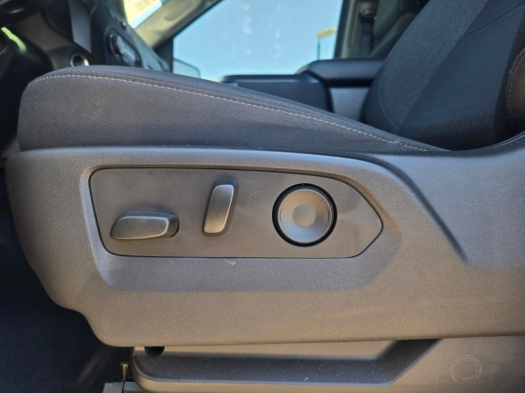 Used 2025 Chevrolet Silverado 1500 Custom Trail Boss AWD/4WD image 13