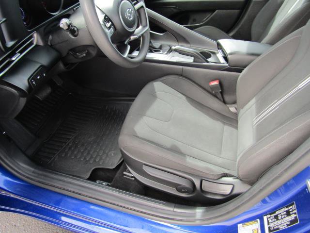 Used 2023 Hyundai Elantra SEL FWD image 13