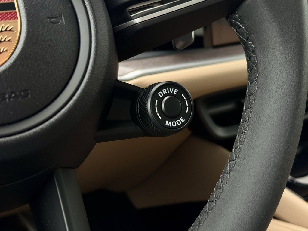 New 2025 Porsche Cayenne E-Hybrid image 31