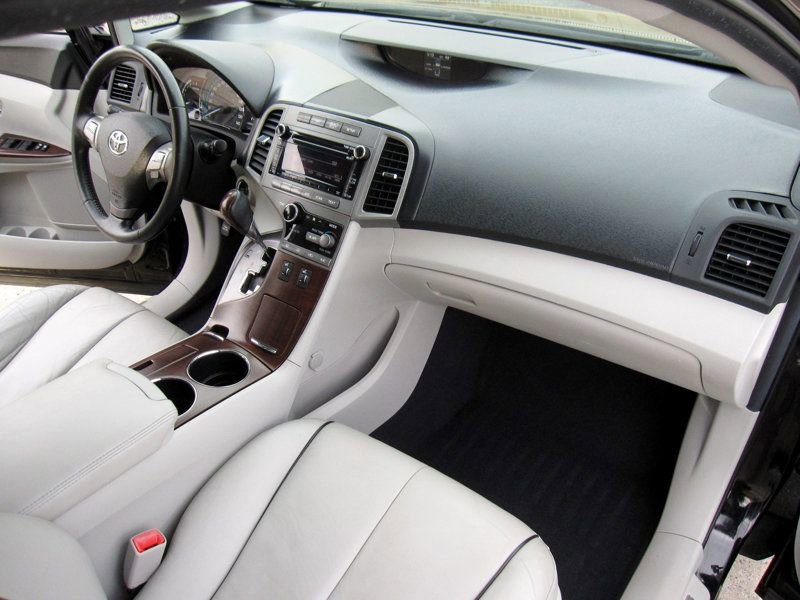 Used 2012 Toyota Venza XLE AWD/4WD image 24