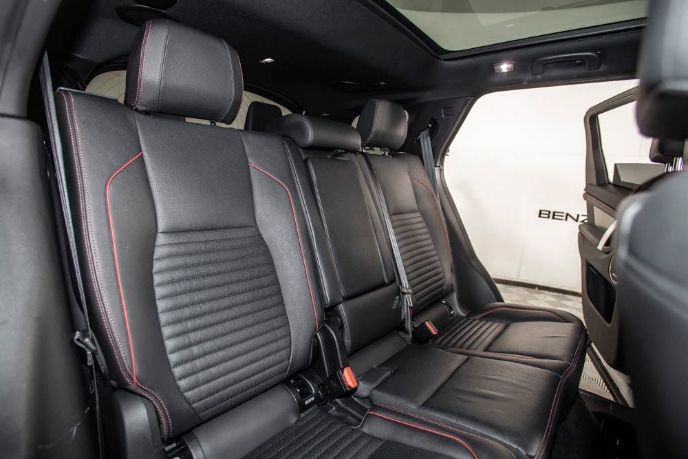 Used 2022 Land Rover Discovery Sport SE R-Dynamic AWD/4WD image 19