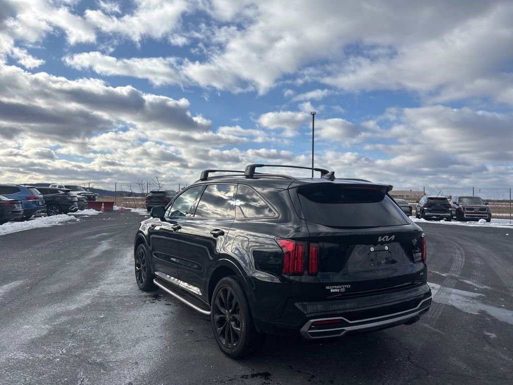 Used 2023 Kia Sorento SX image 5