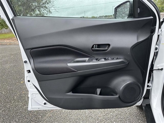 New 2025 Nissan Kicks Play S image 14