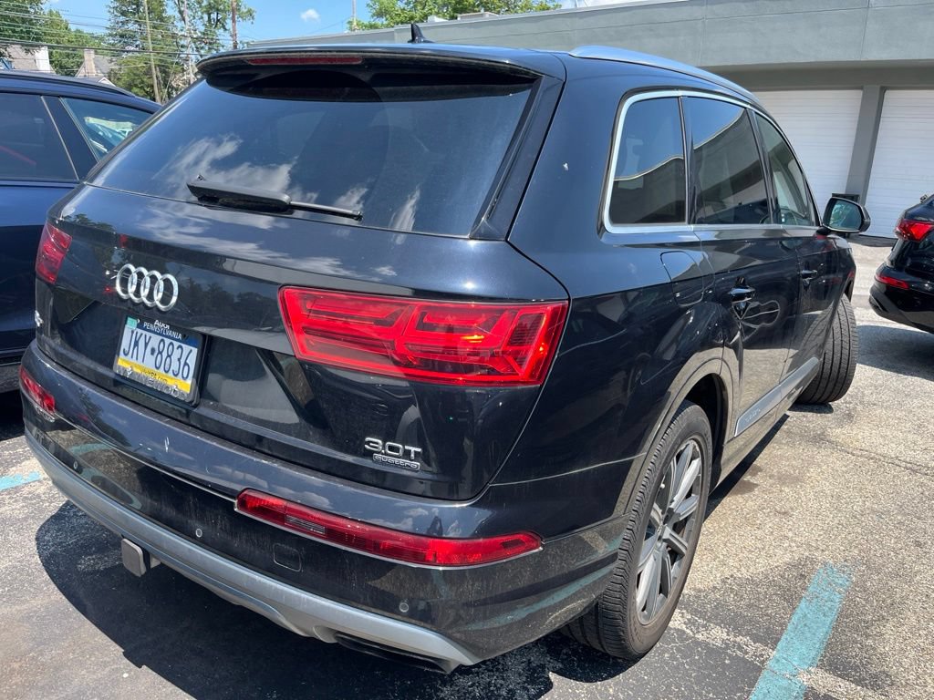 Used 2018 Audi Q7 3.0T Premium Plus AWD/4WD image 3