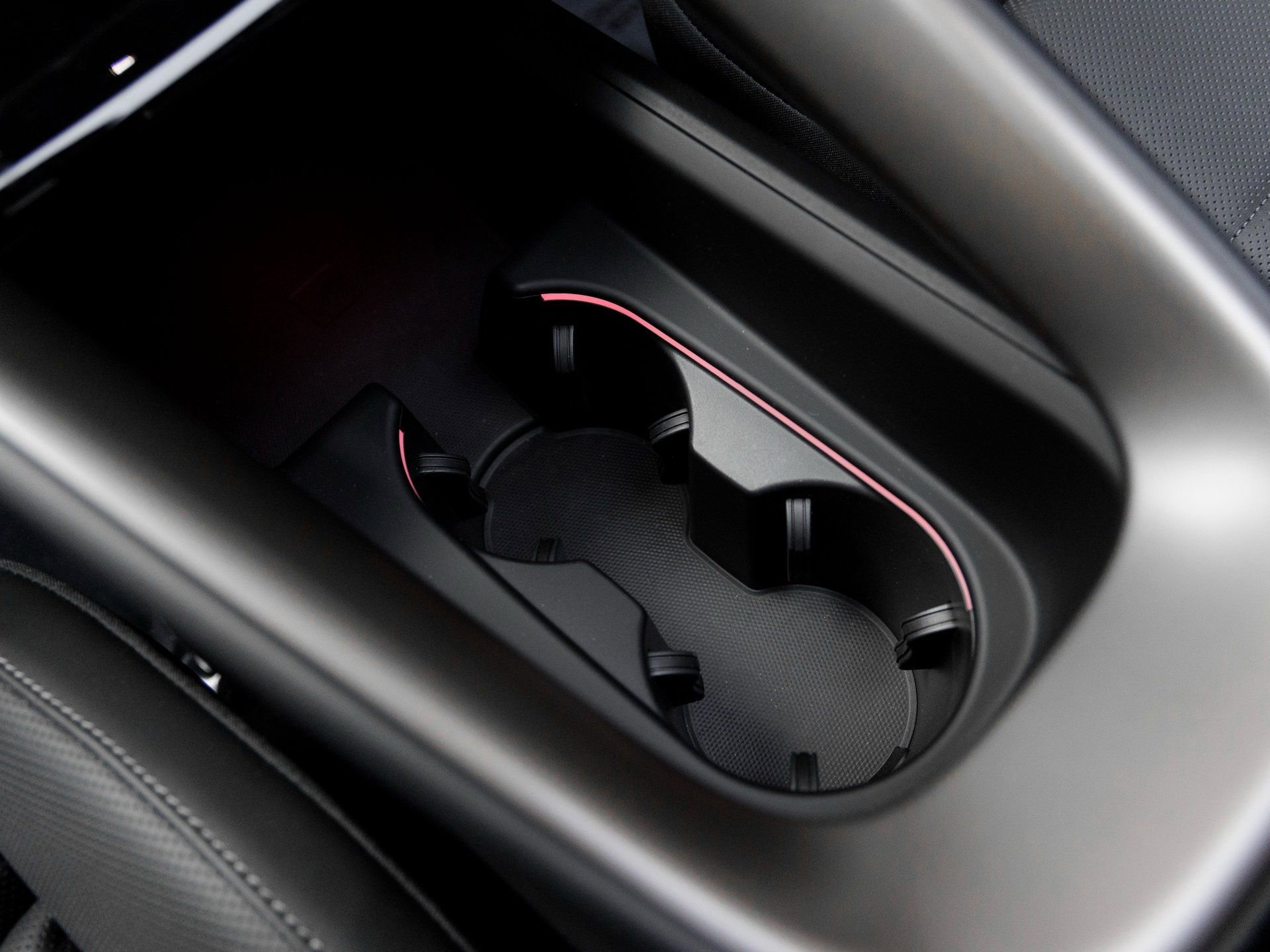 New 2024 Porsche Macan Turbo Electric image 27